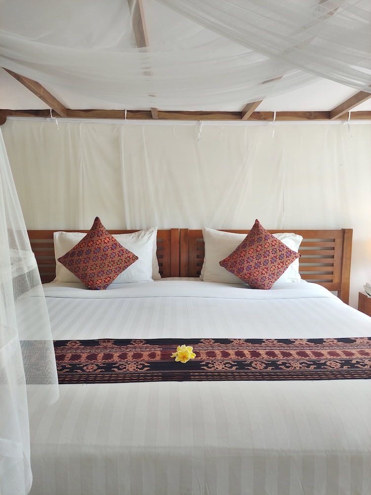 Puri Sari Beach Hotel 20/50