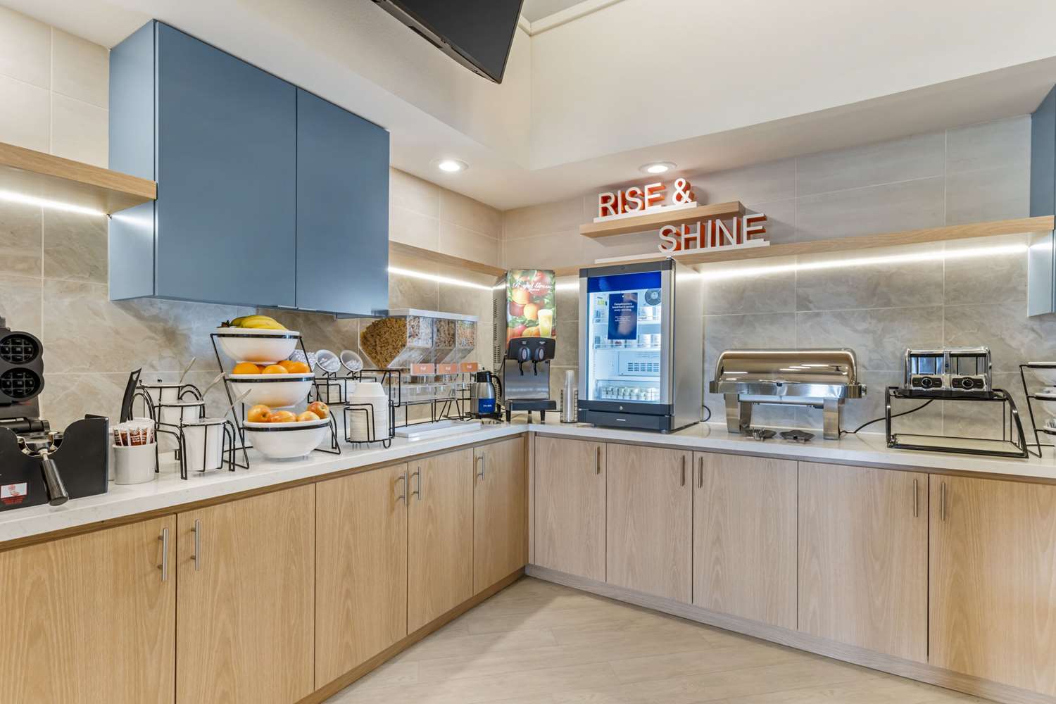 restaurant cafeteria