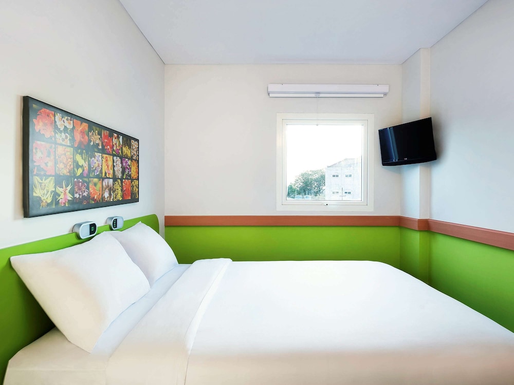 Ibis Budget Semarang Tendean 18/54