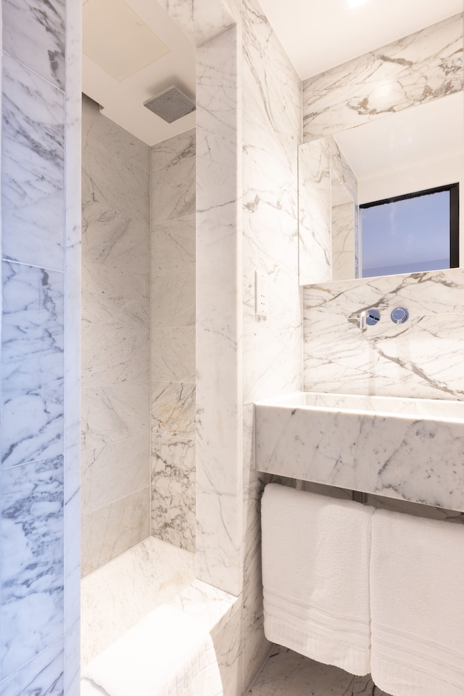 La Suite West - Hyde Park 48/50