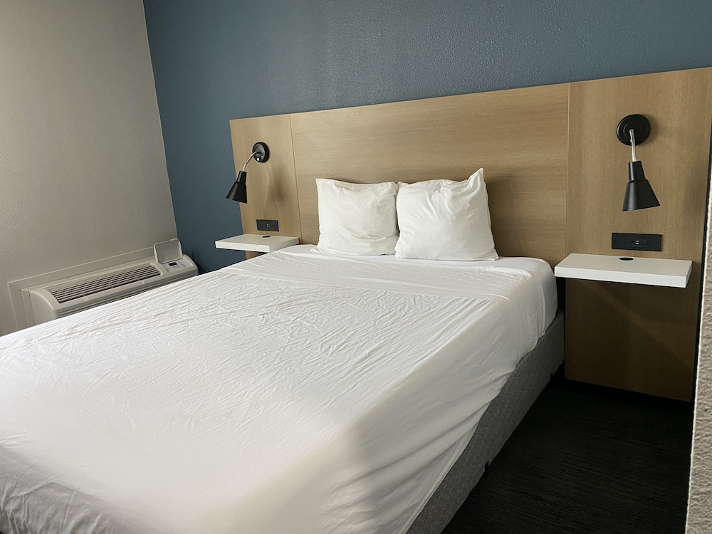 Quality Inn Portland Airport PDX OR 5/34