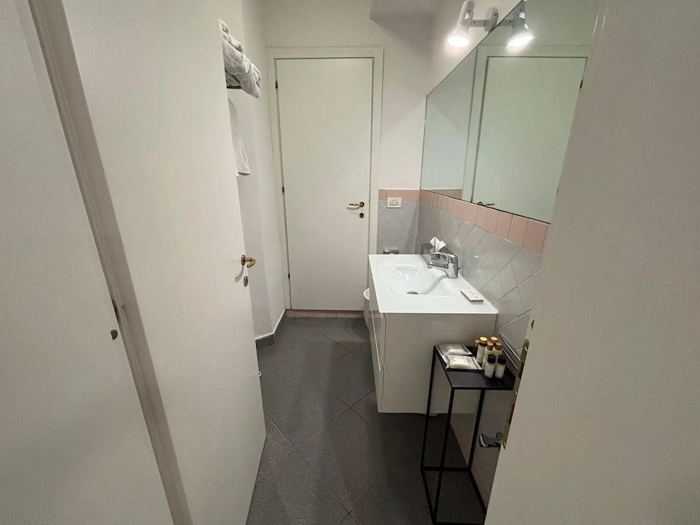 Phi Hotel Bologna Apartments 58/58