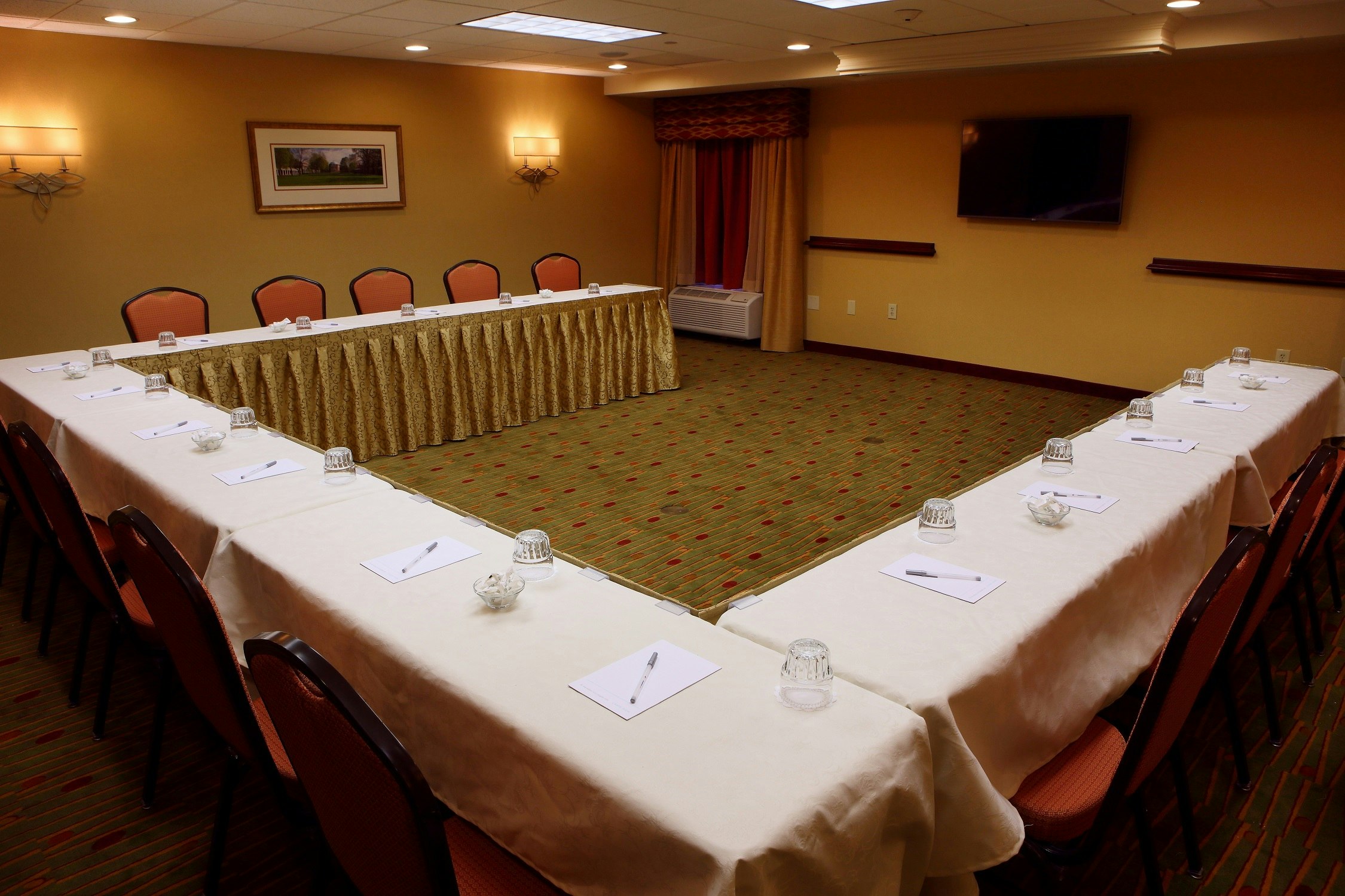 Hampton Inn & Suites Charlottesville-At the University 42/50