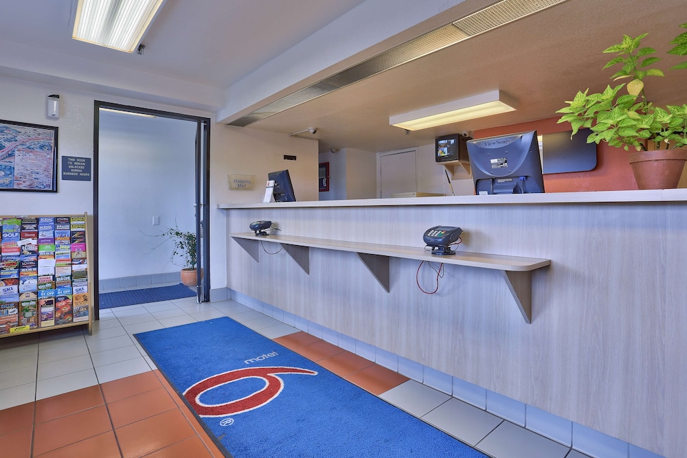Motel6 Flagstaff, AZ - West - Woodland Village 6/50