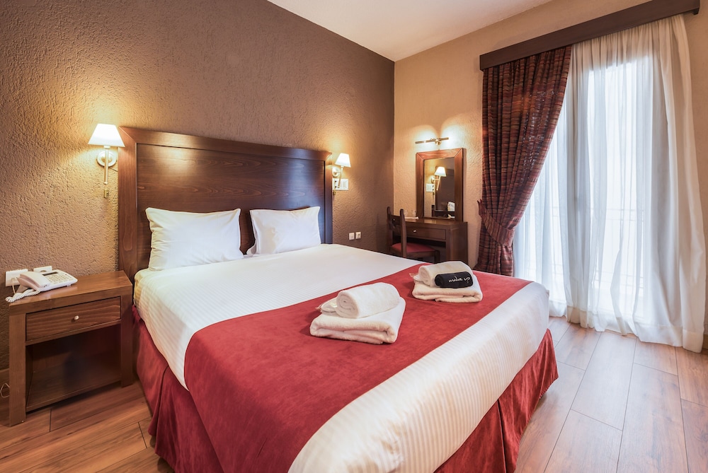 ARAHOVA INN 13/51