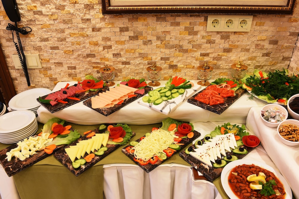 Elyka Hotel 23/28