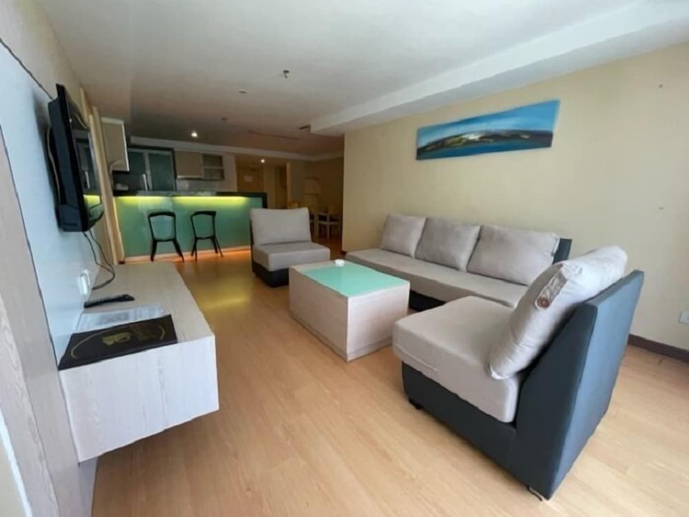 Blanco Apartment Hotel 43/59
