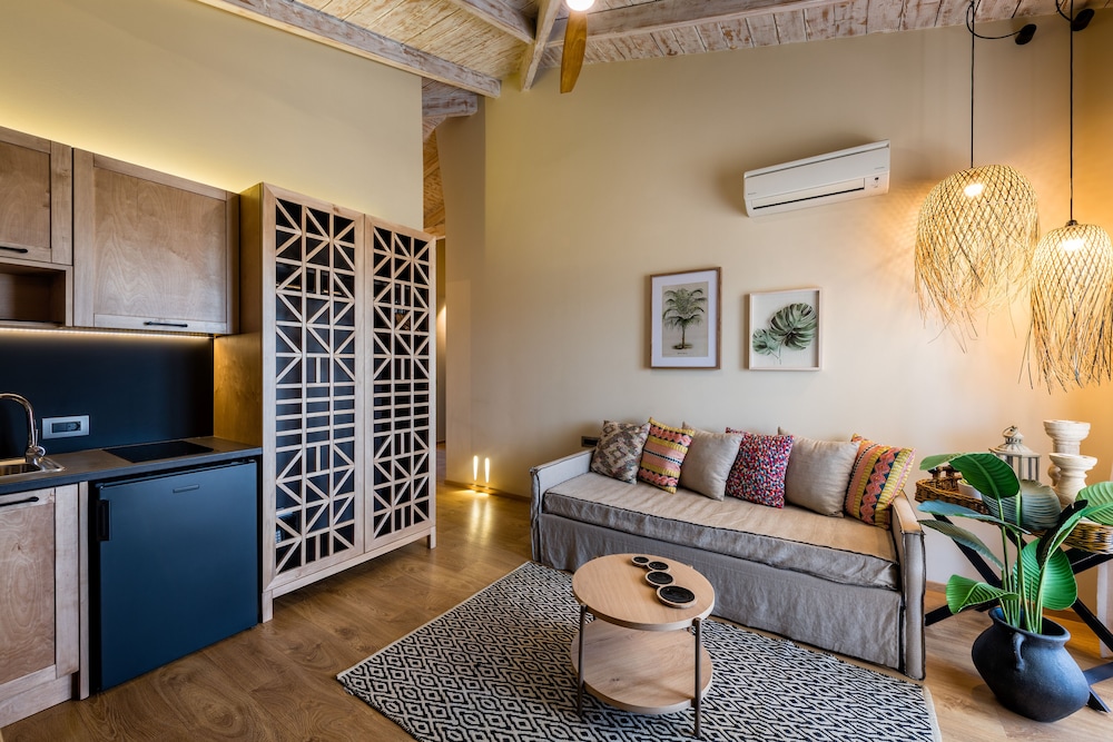 Anthemion Suites And Villas 29/50