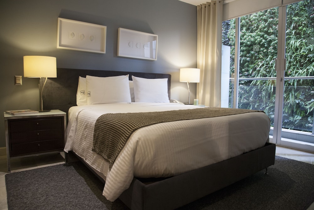 Pennsylvania Suites 11/53