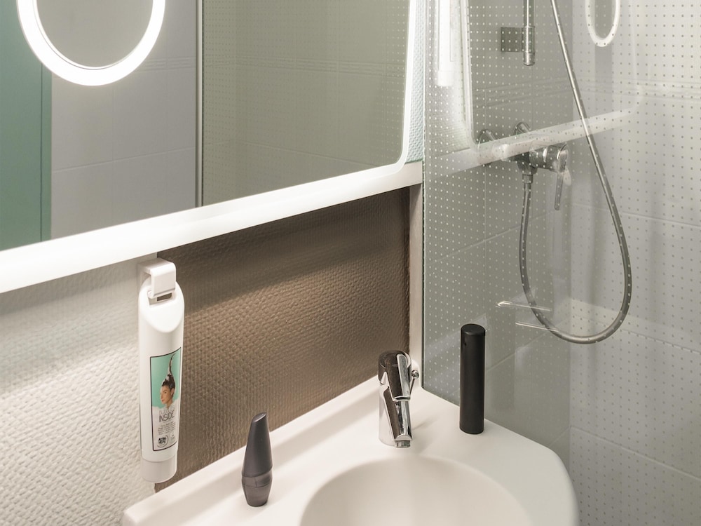 Ibis Longwy Mexy 29/33