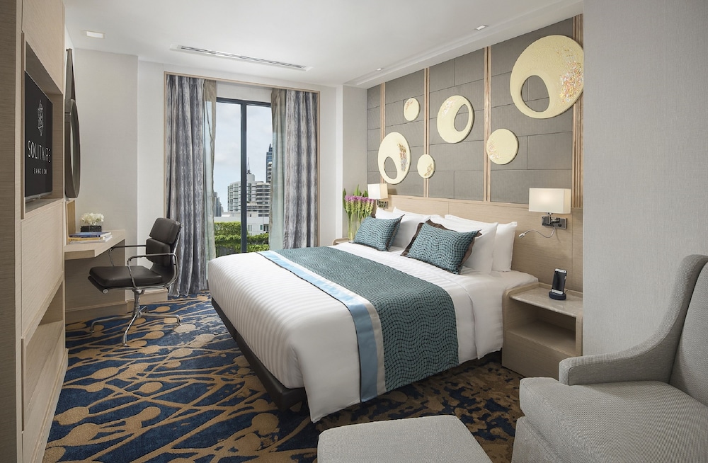 Solitaire Bangkok Sukhumvit 11 by Kingston Hotels 12/73