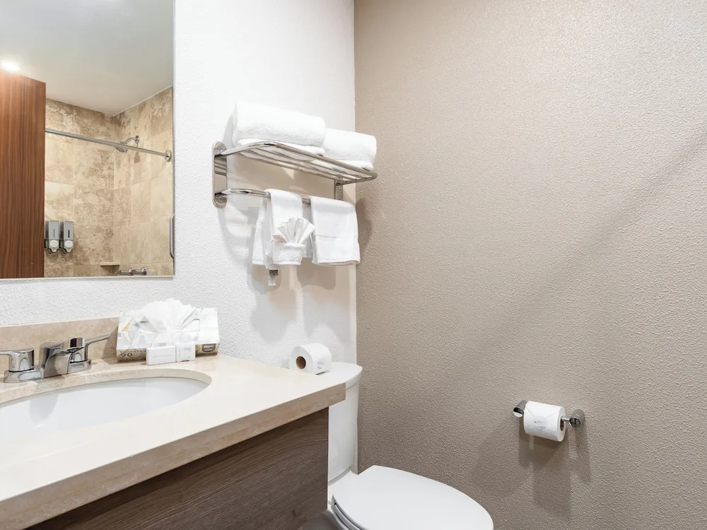 Hotel Mesaluna Short and Long Stay 74/74