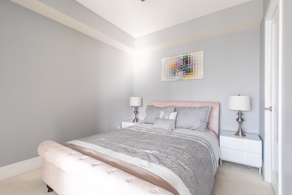GLOBALSTAY Modern Downtown Apartment 14/46