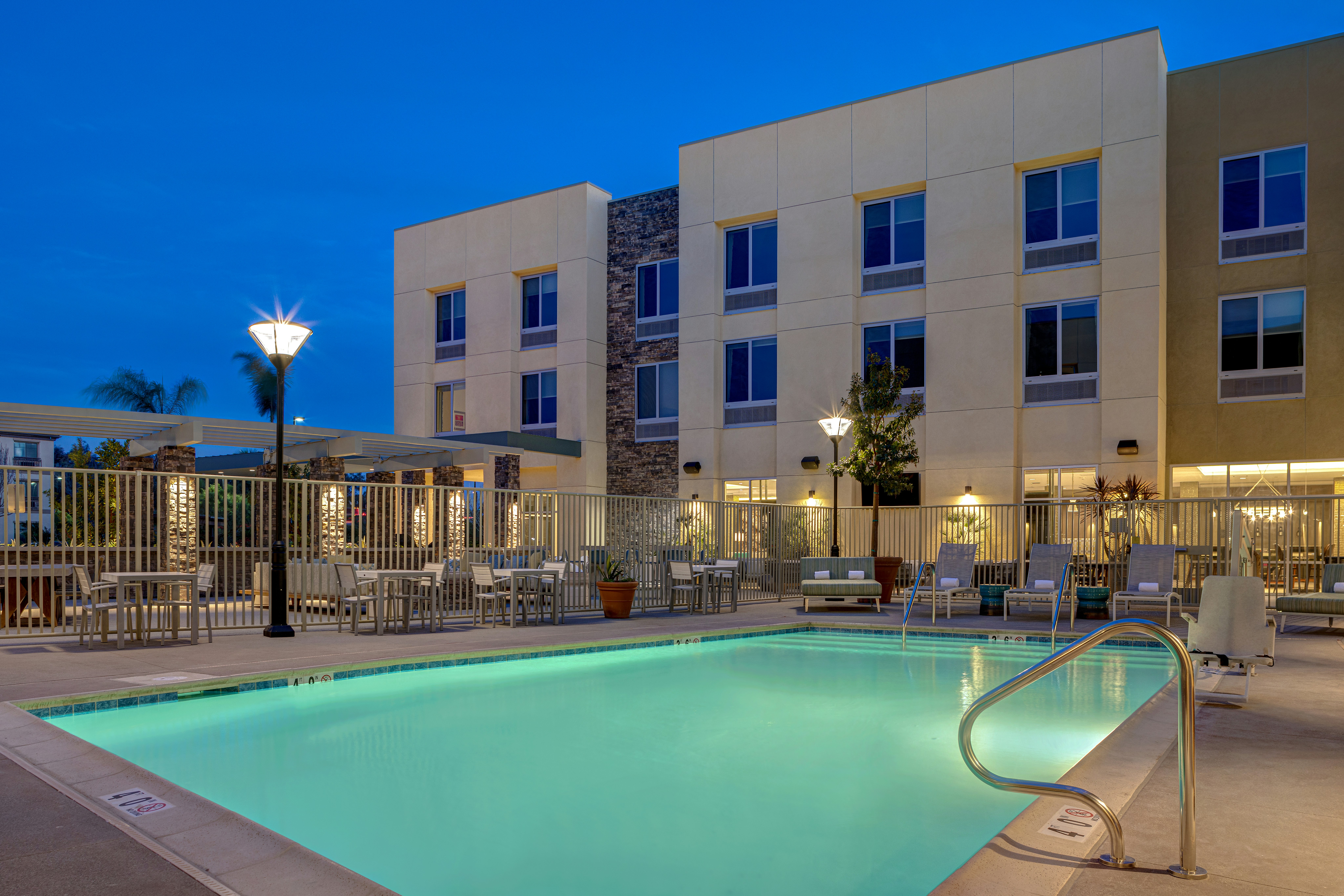 Hilton Garden Inn Temecula 37/68