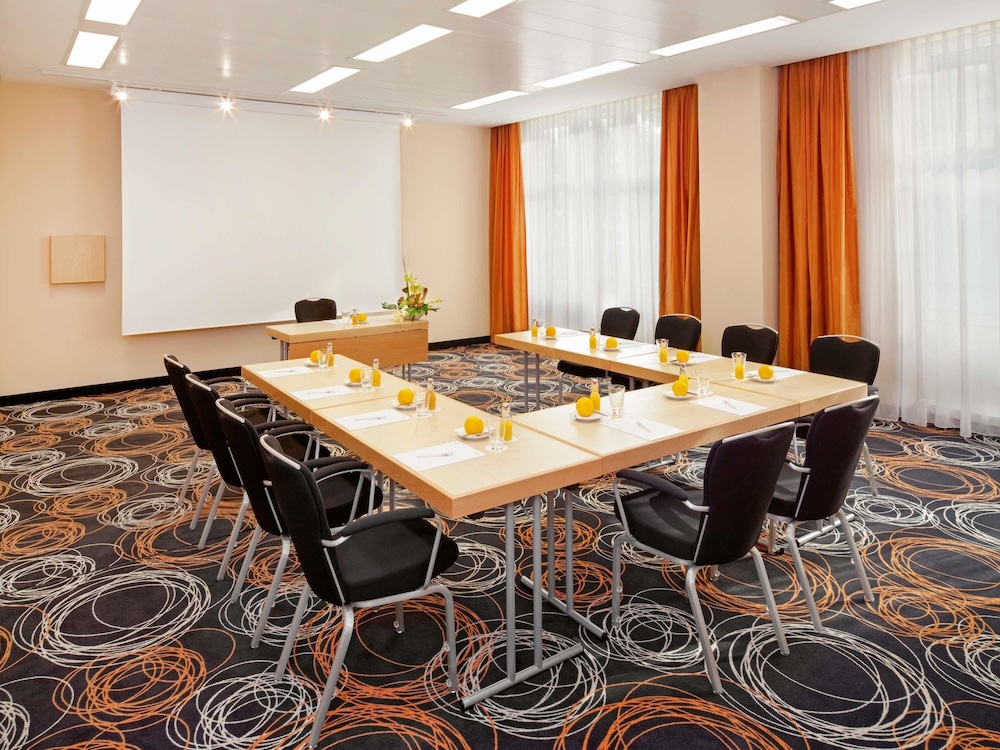Movenpick Nuremberg Airport 69/75