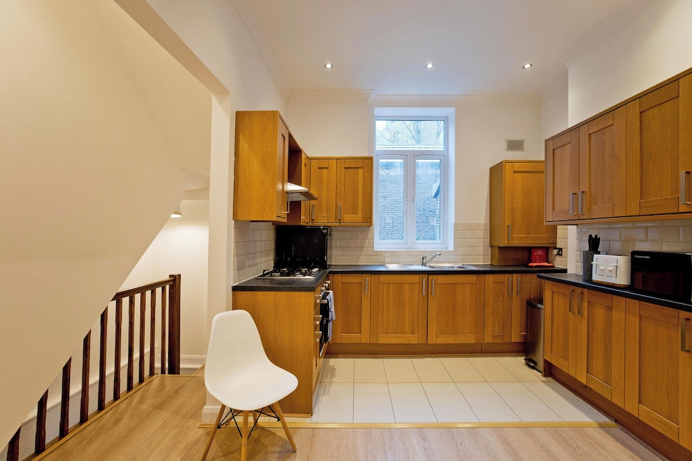 Argyle Square Hotel 6/50
