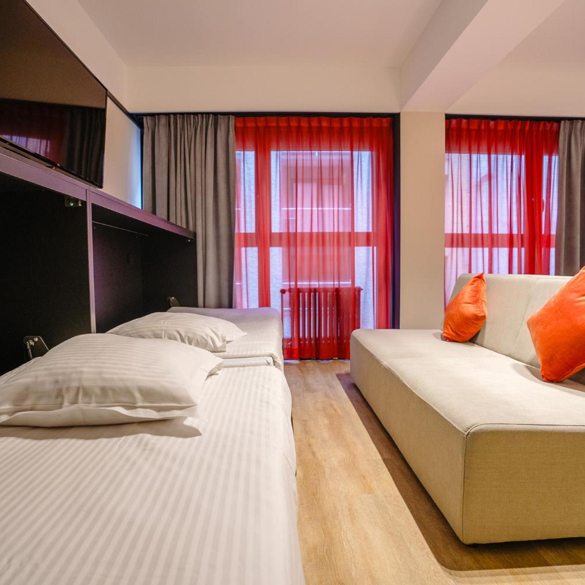 Ostend Hotel 34/88