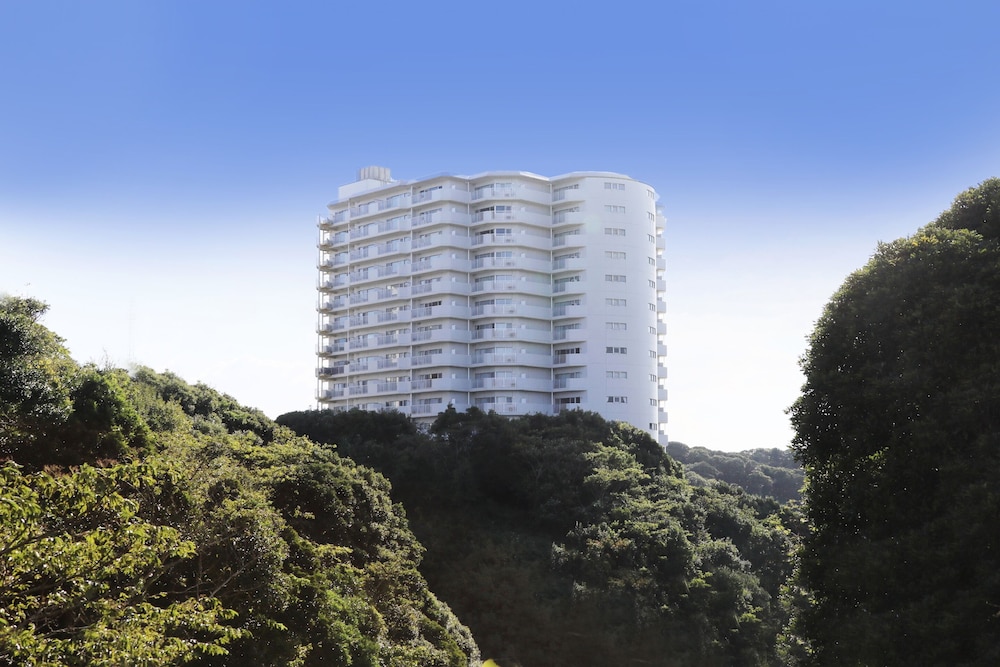 Katsuura Hilltop Hotel & Residence 1/50