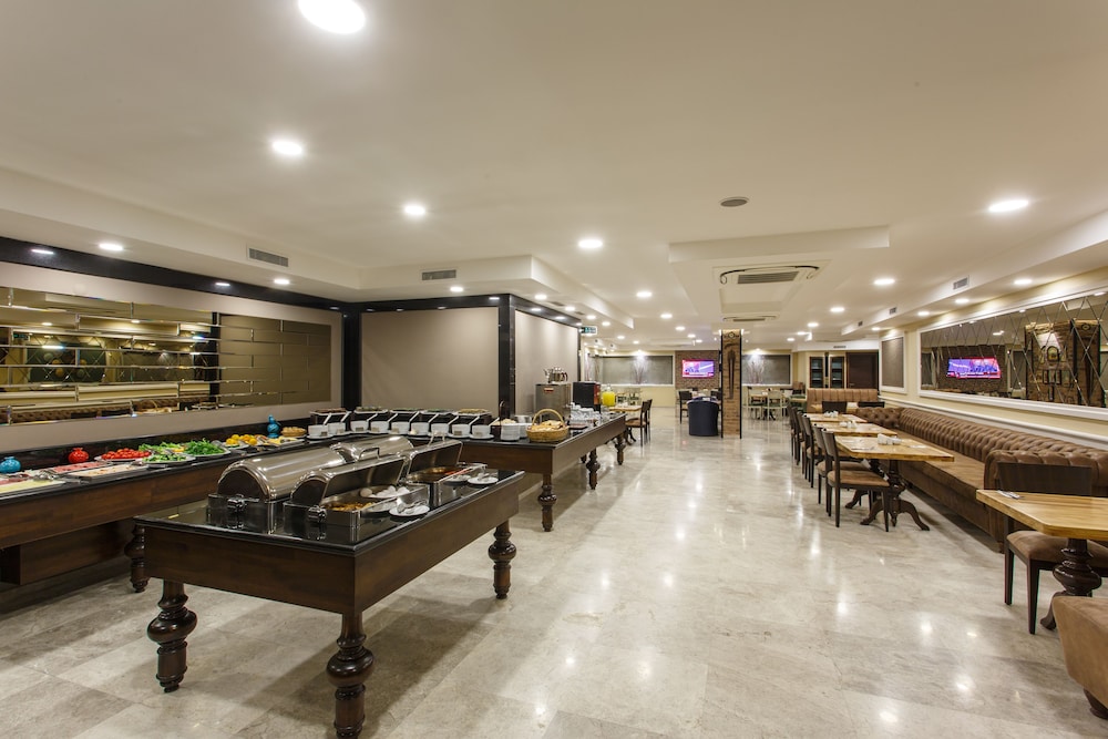 ANTROYAL HOTEL 46/50