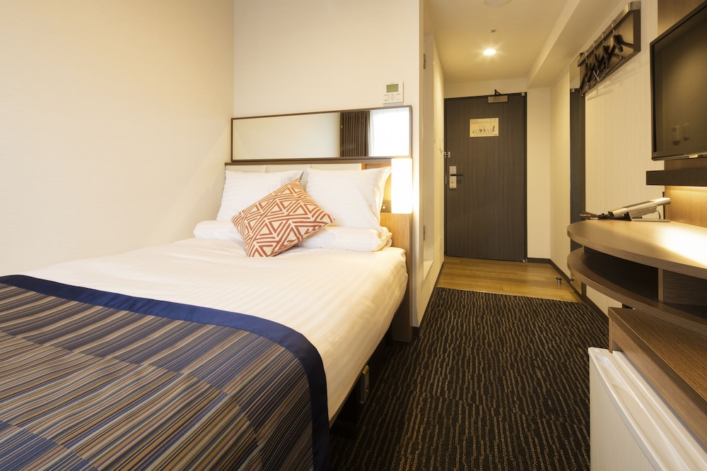Standard, Semi Double Bed