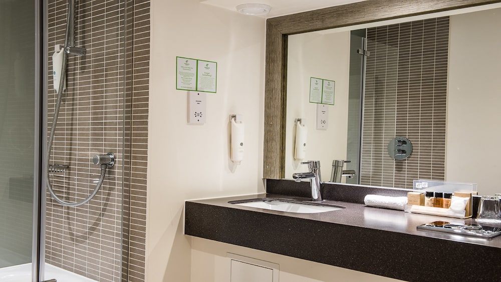 Holiday Inn Milton Keynes East M1 Jct 14 49/50