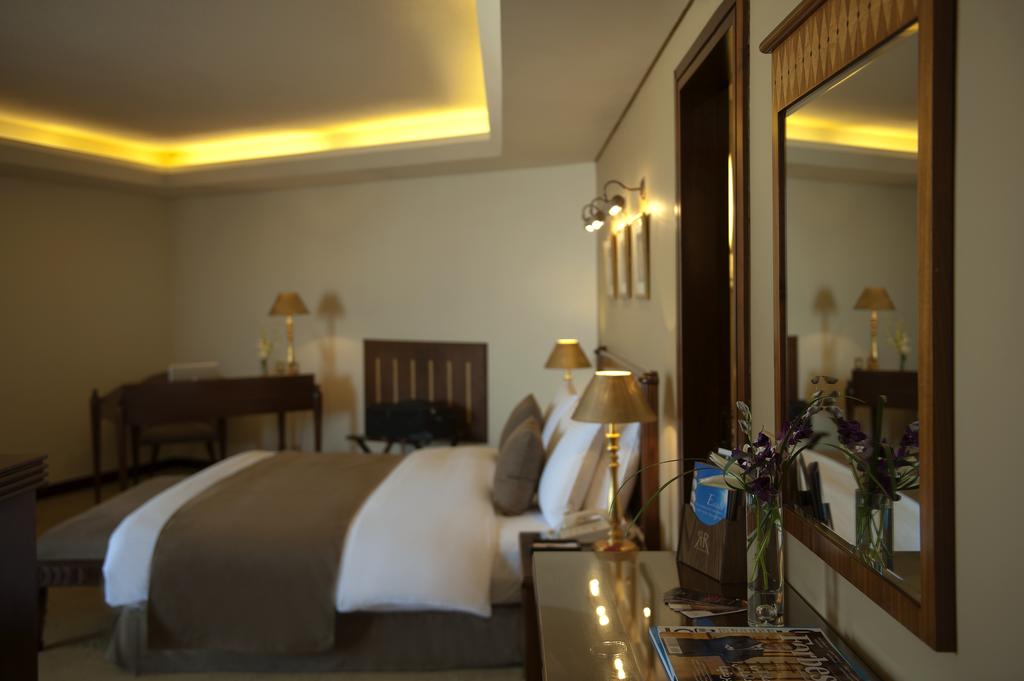 Business, Suite, King Bed