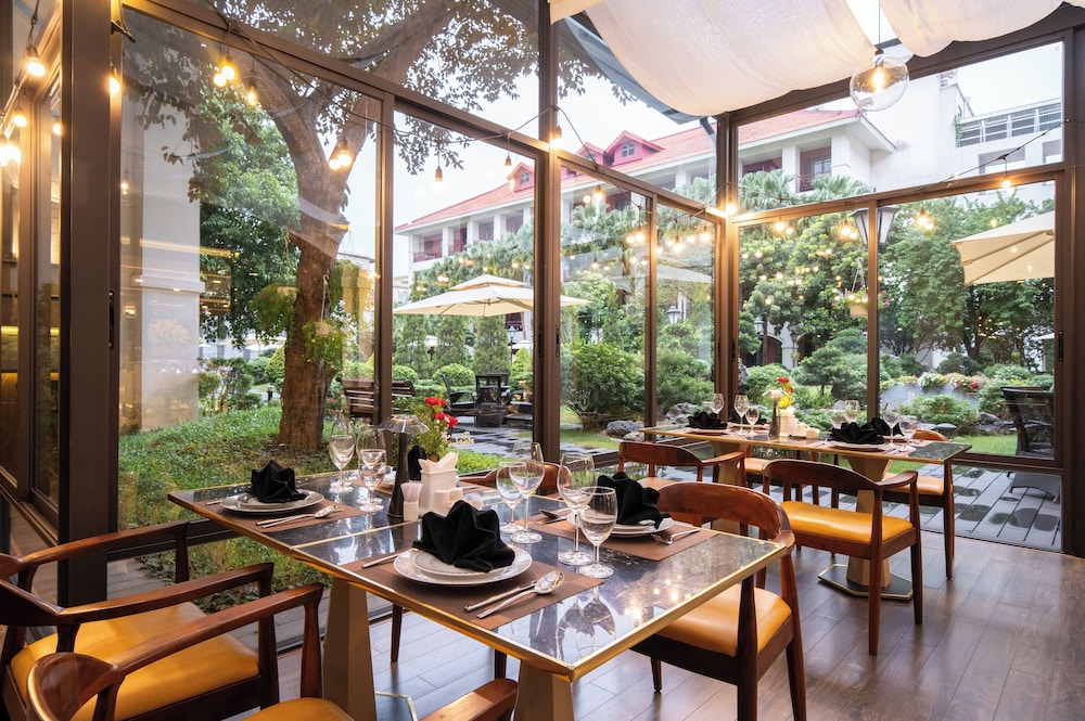 Senna Hue Hotel 34/50