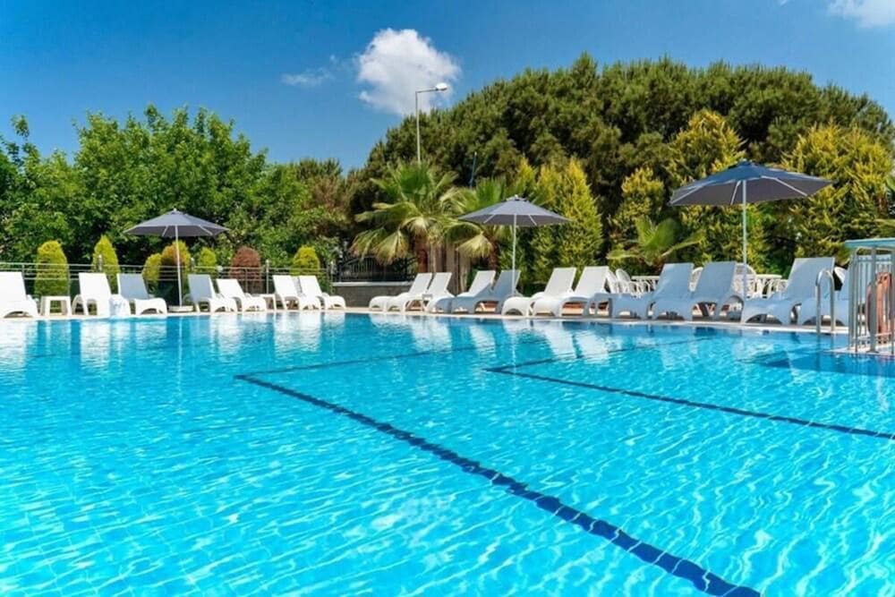 Qualia Park Hotel 44/50