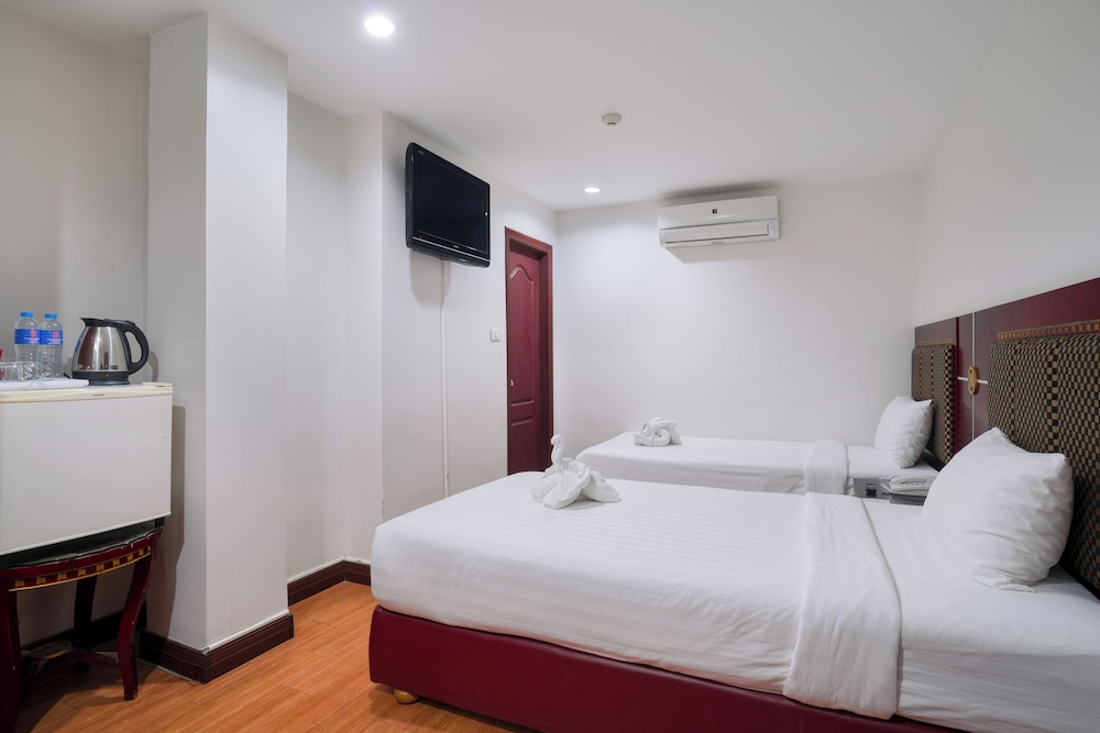 ECONOMY, TWIN BEDS