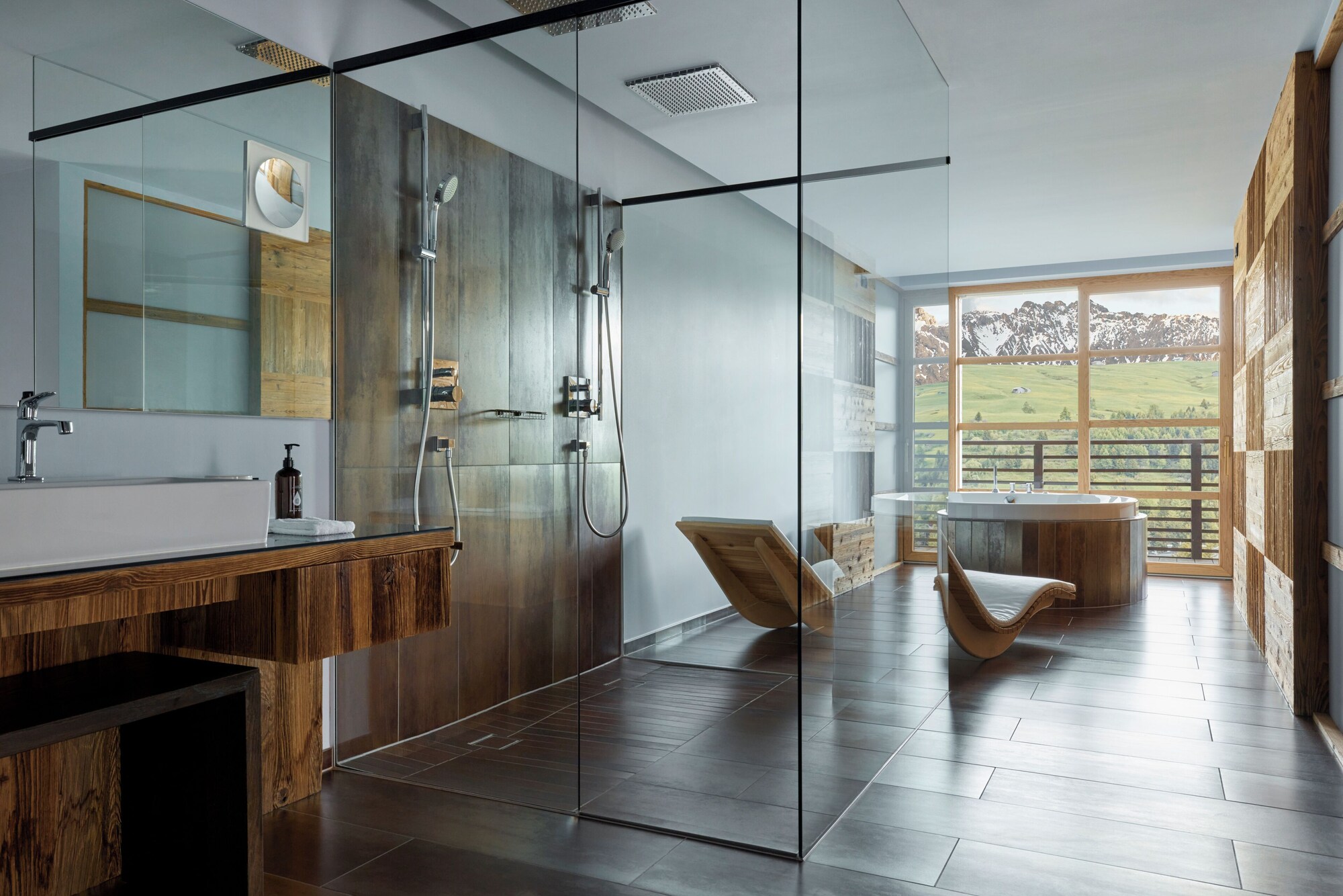 CHALET, DELUXE, SUITE, 1 KING AND 1 SINGLE BEDS