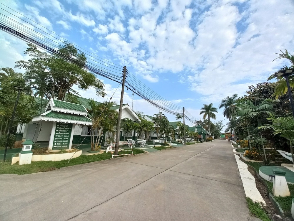 SILAMANEE RESORT & SPA HOTEL 52/59