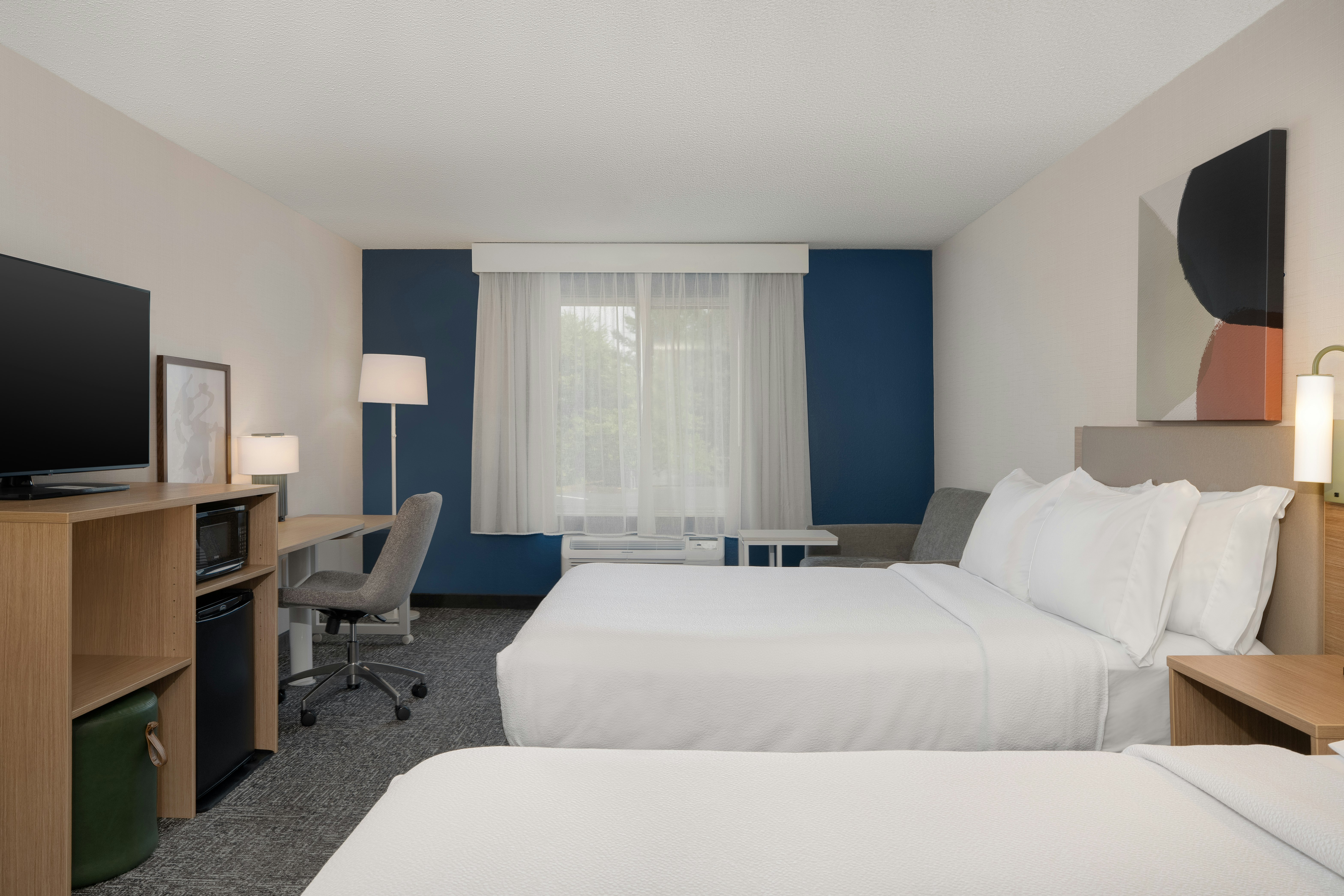 ROOM, 2 QUEEN BEDS, SOFA