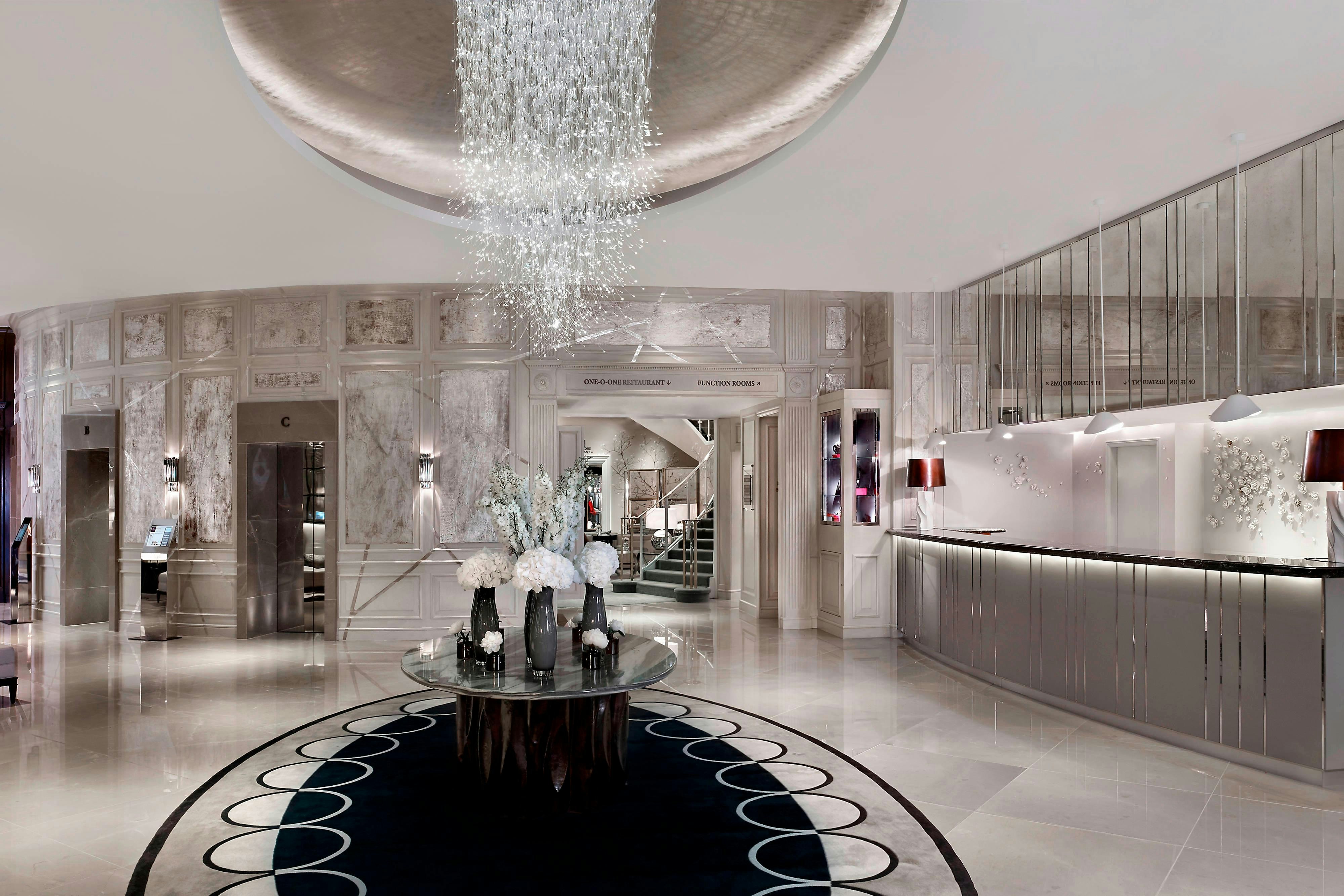 Lobby at The Park Tower Knightsbridge, a Luxury Collection Hotel, London, LONDON