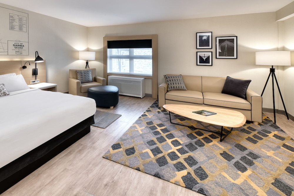 The Insignia Hotel, Sarnia, a Tribute Portfolio Hotel 10/55