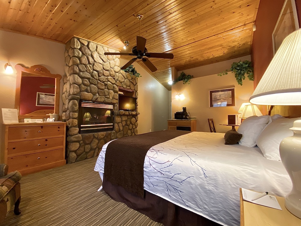 Majestic Mountain Inn 25/68