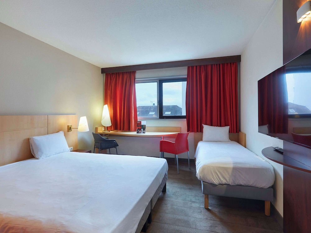 Ibis Annemasse 16/50