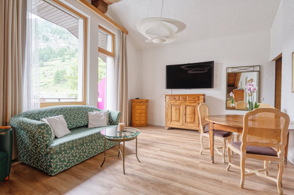 Hotel & Solebad Arca 32/50