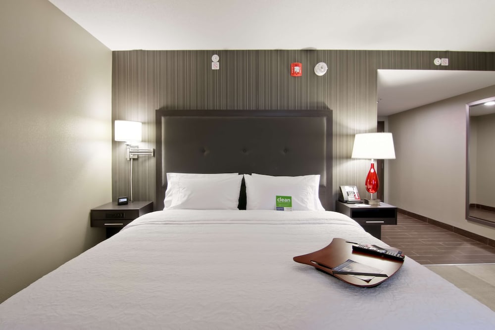 Hampton Inn Suites By Hilton Toronto Markham 10/41