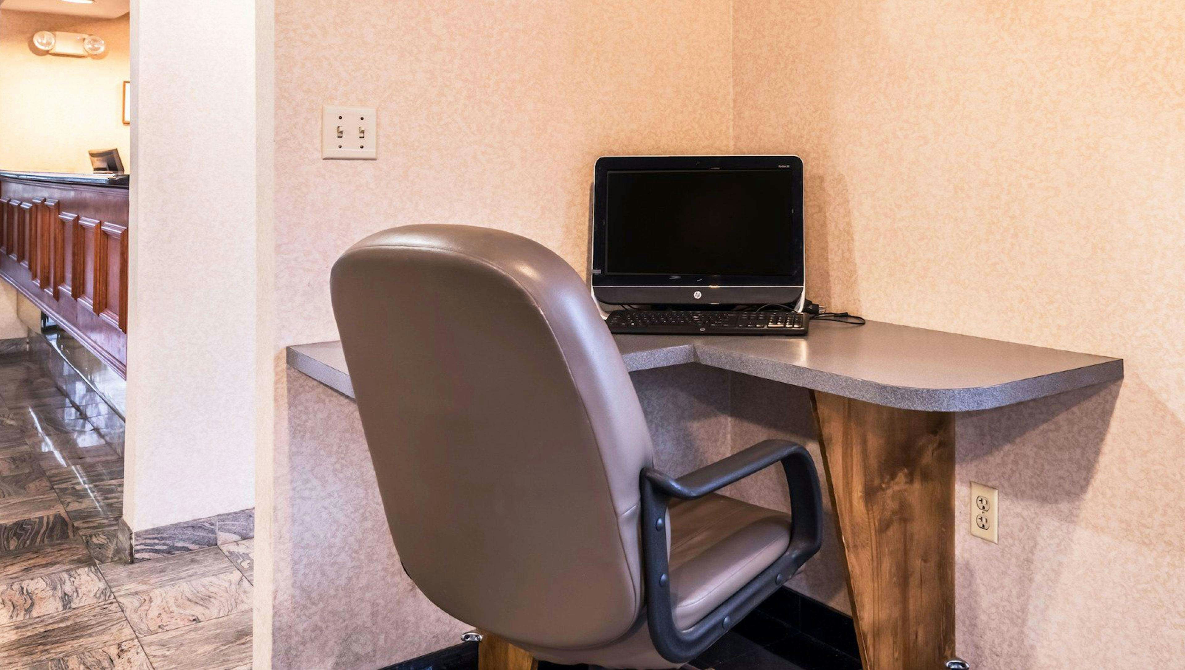 Studios And Suites 4 Less Emporia 42/50