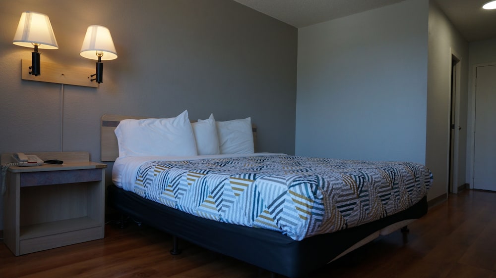 Motel6 Belmont, CA San Francisco Redwood City 42/61