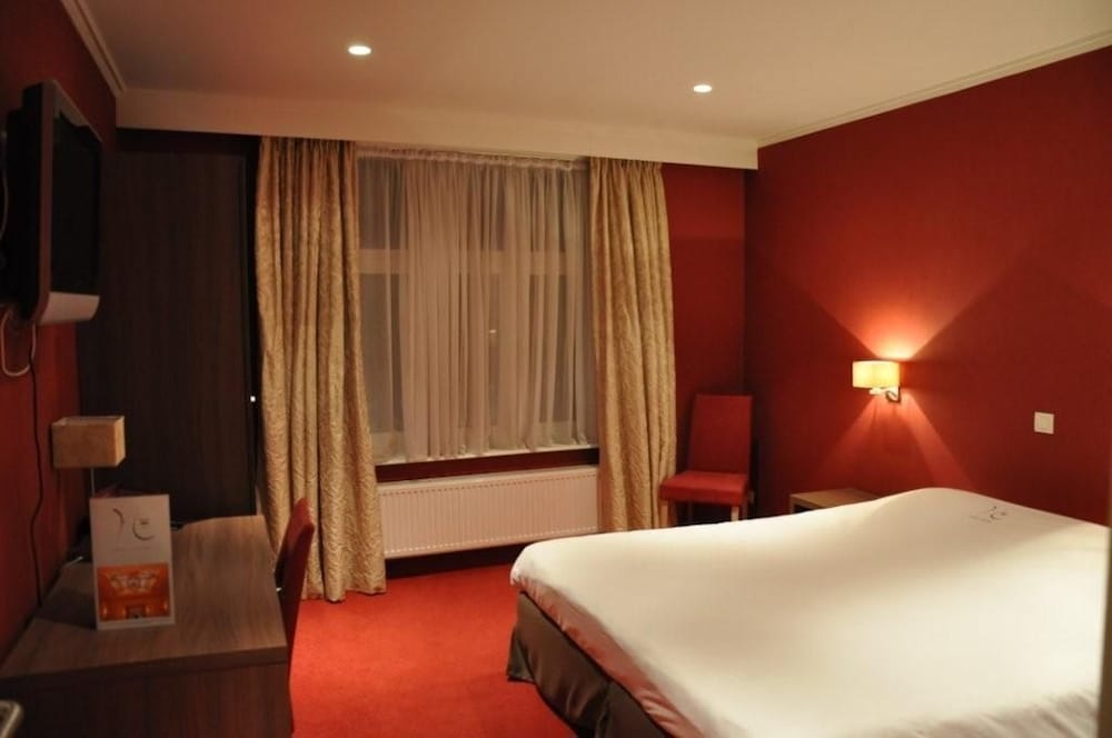 Louisa Hotel 25/57