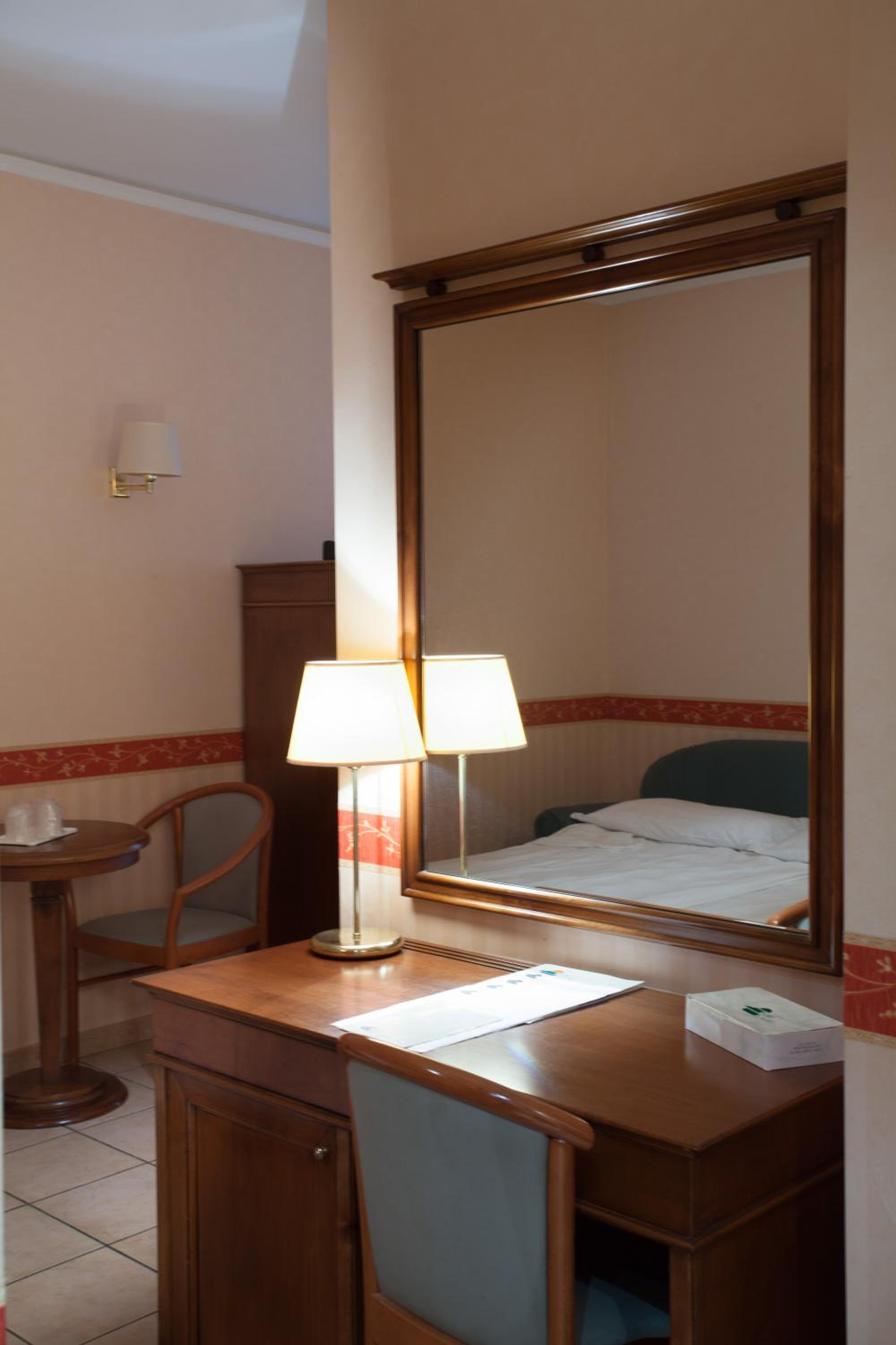 Hotel Santa Lucia 36/50
