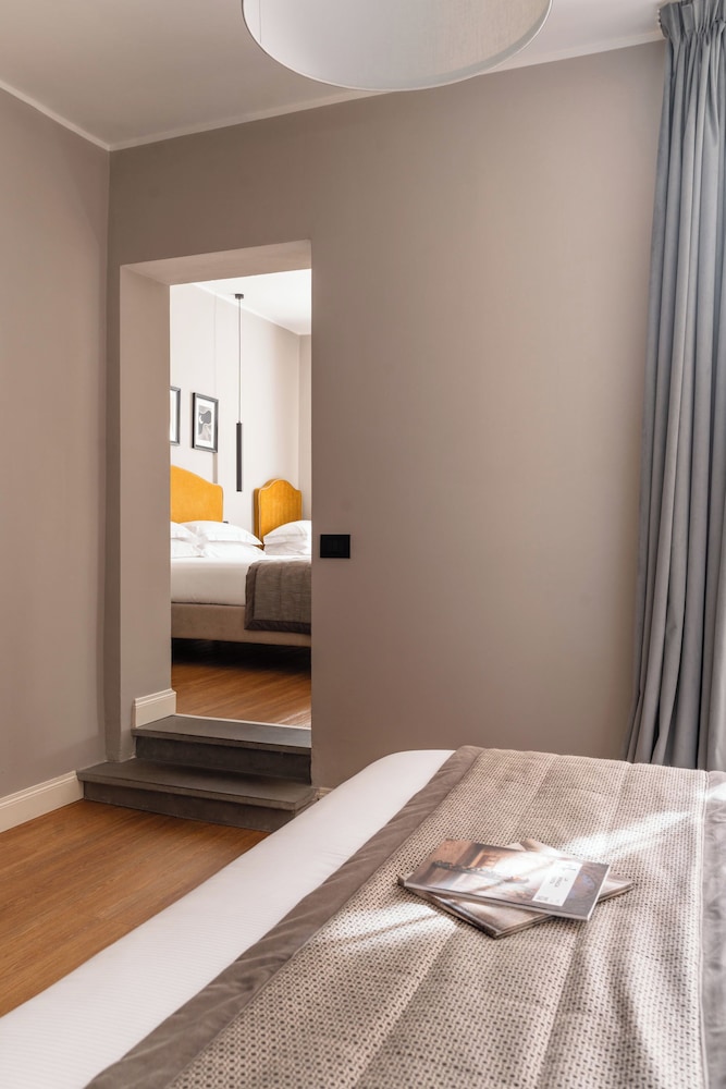 Flom Boutique Hotel 16/50