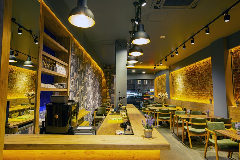Alemeyn The Taksim Leons Hotel Cafe & Spa 17/28