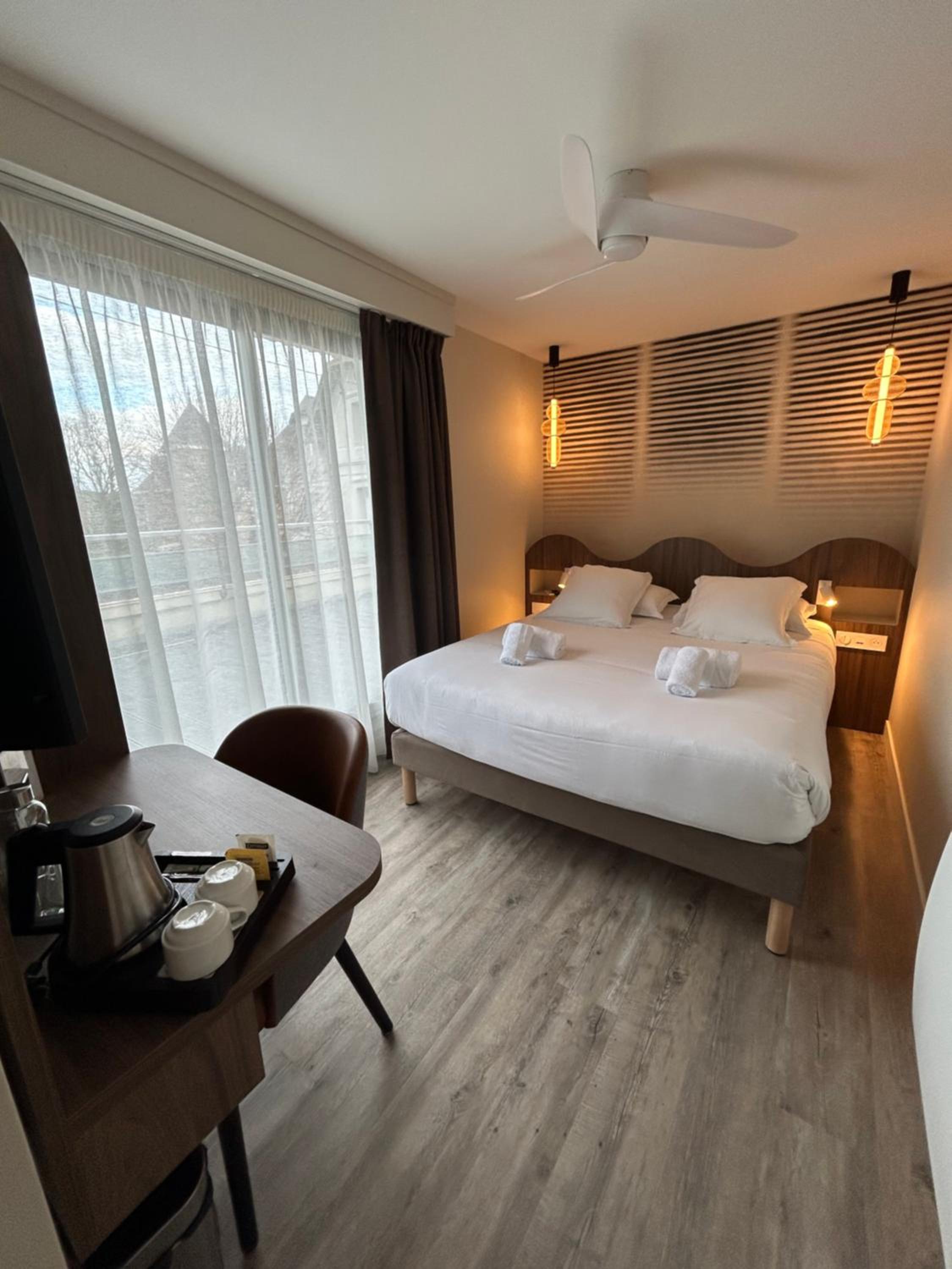 Comfort, Queen Bed, Garden View, Terrace