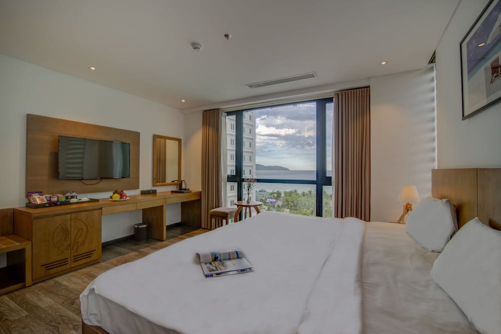 غرفة ديلوكس بسريرين منفصلين بإطلالة على البحر، Soho Boutique Da Nang Hotel 2/5