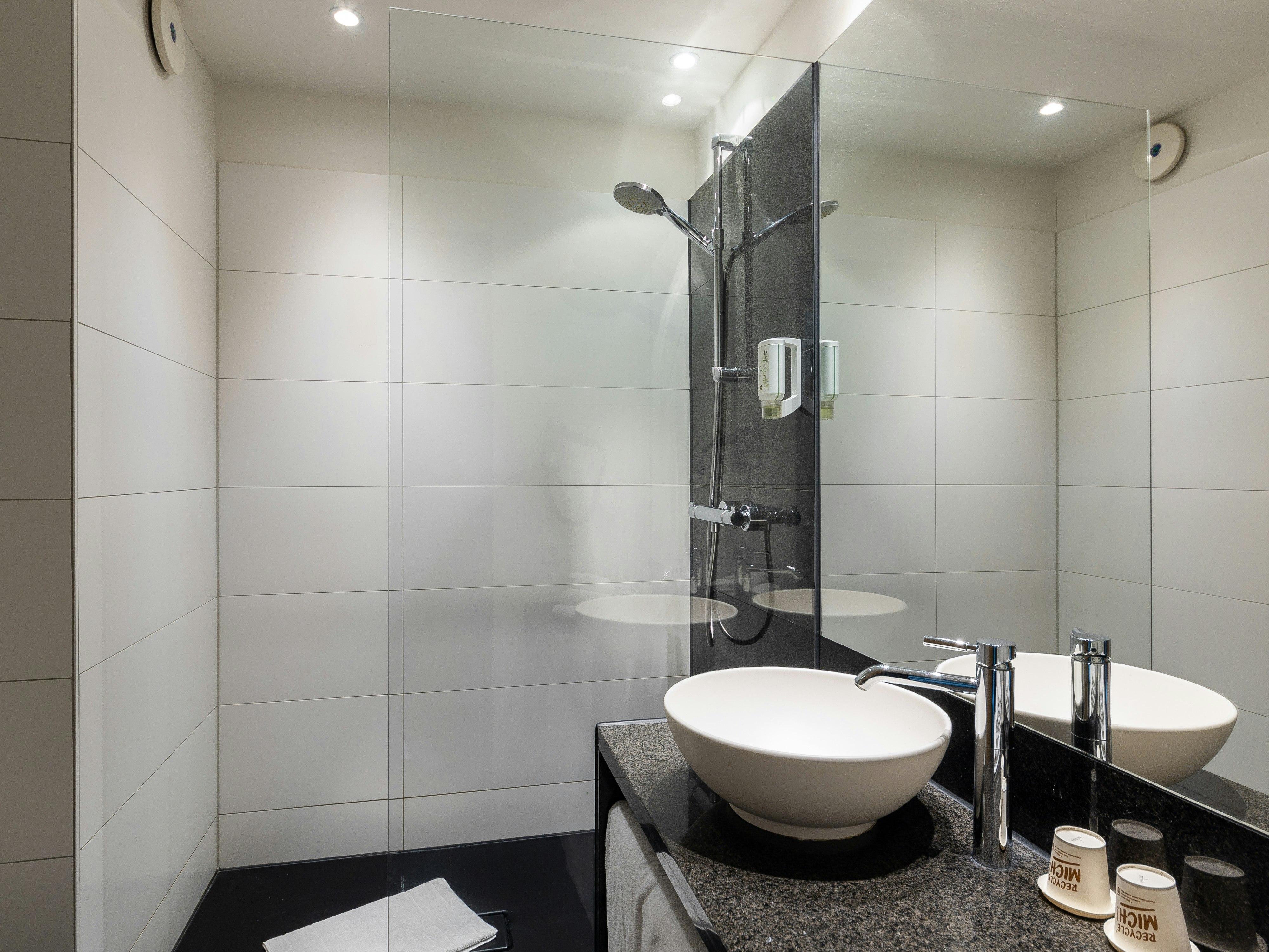 B&B Hotel Dusseldorf-City-Sued 47/49