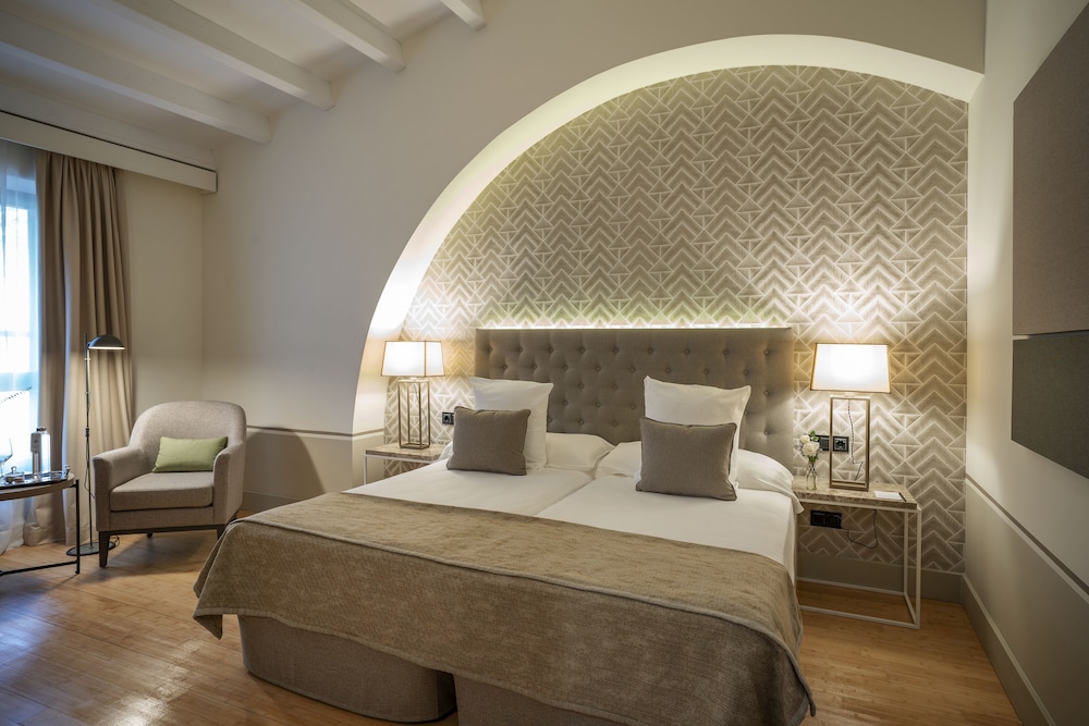 Hospes Palacio de Arenales Spa 19/68