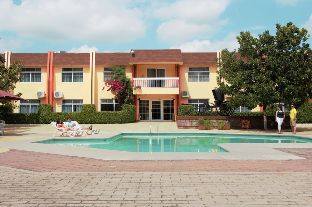 Sicomoro Hotel 6/50