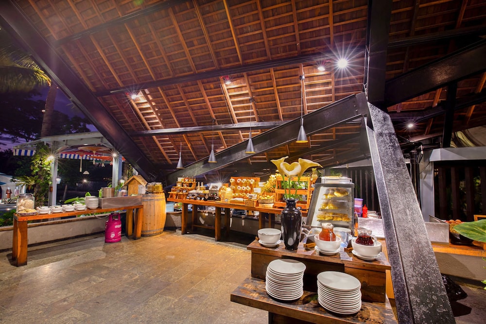 THE 1O1 Bali Oasis Sanur - CHSE Certified 71/85